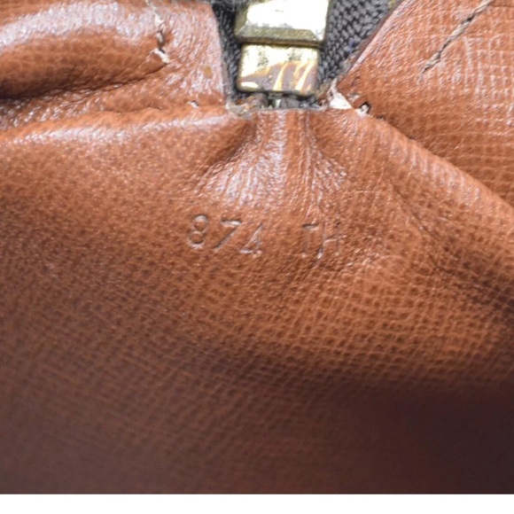 Louis Vuitton Papillon 30 - Picture 7 of 14